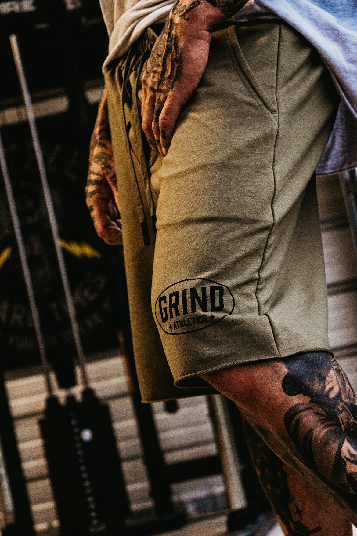 Logo - - Classic Grind Shorts Oval Green OD